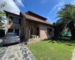 Casa venta Benavidez c/ pileta + depto lote 638 m2