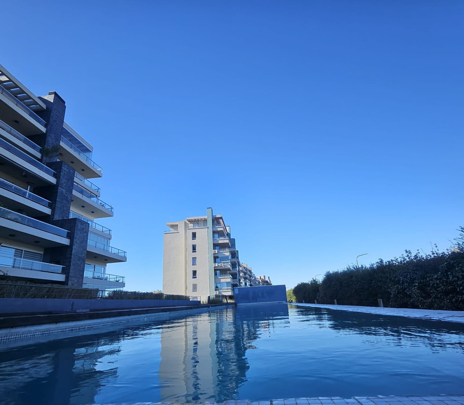 Venta 2 Amb Con Terraza Al Rio/Cochera/Baulera