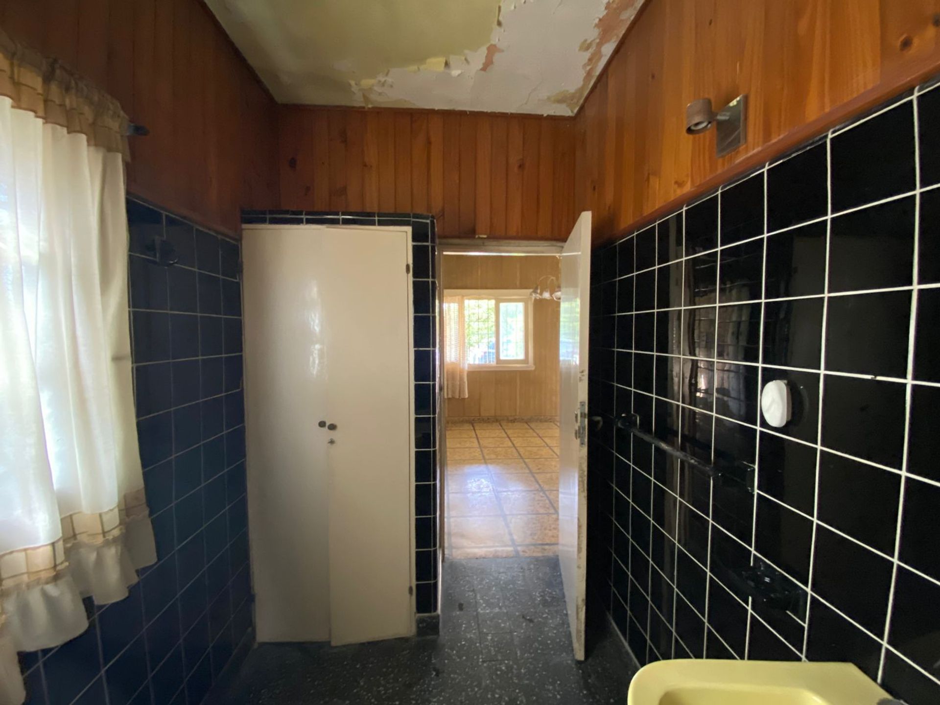 casa 3 ambientes con terraza a refaccionar