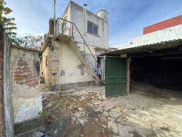3-room house with terrace to be renovated