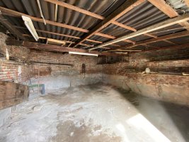 3-room house with terrace to be renovated