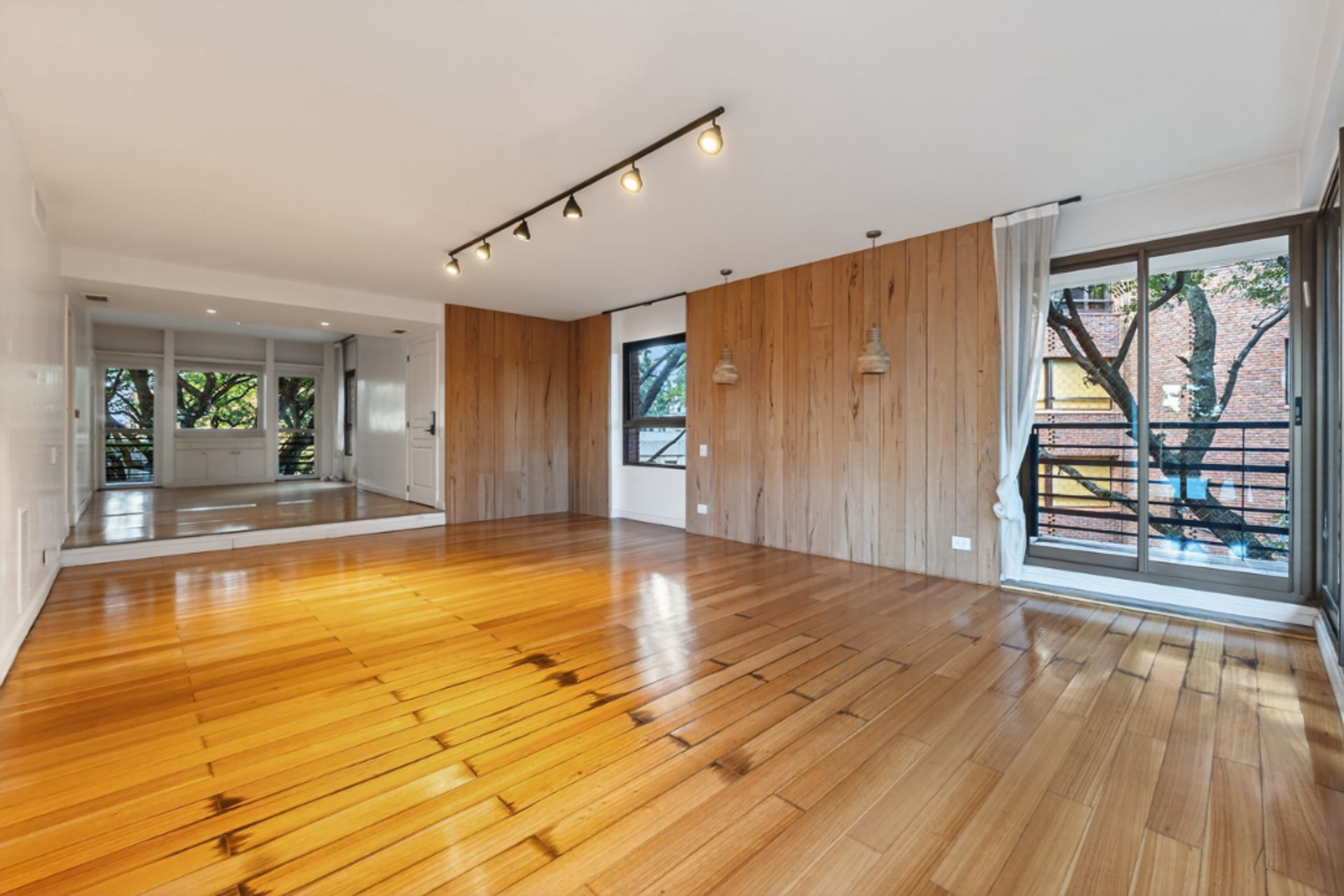 Depto 5 ambientes en Venta en La Lucila c/ pileta