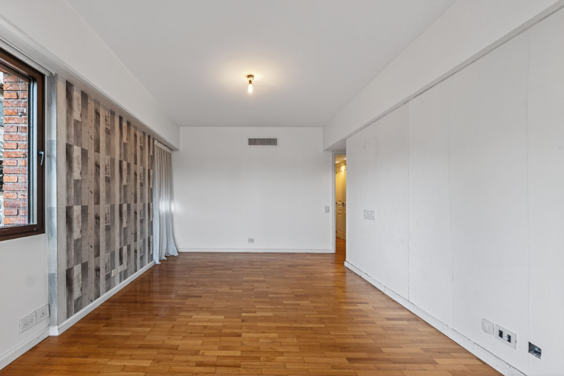 Depto 5 ambientes en Venta en La Lucila c/ pileta