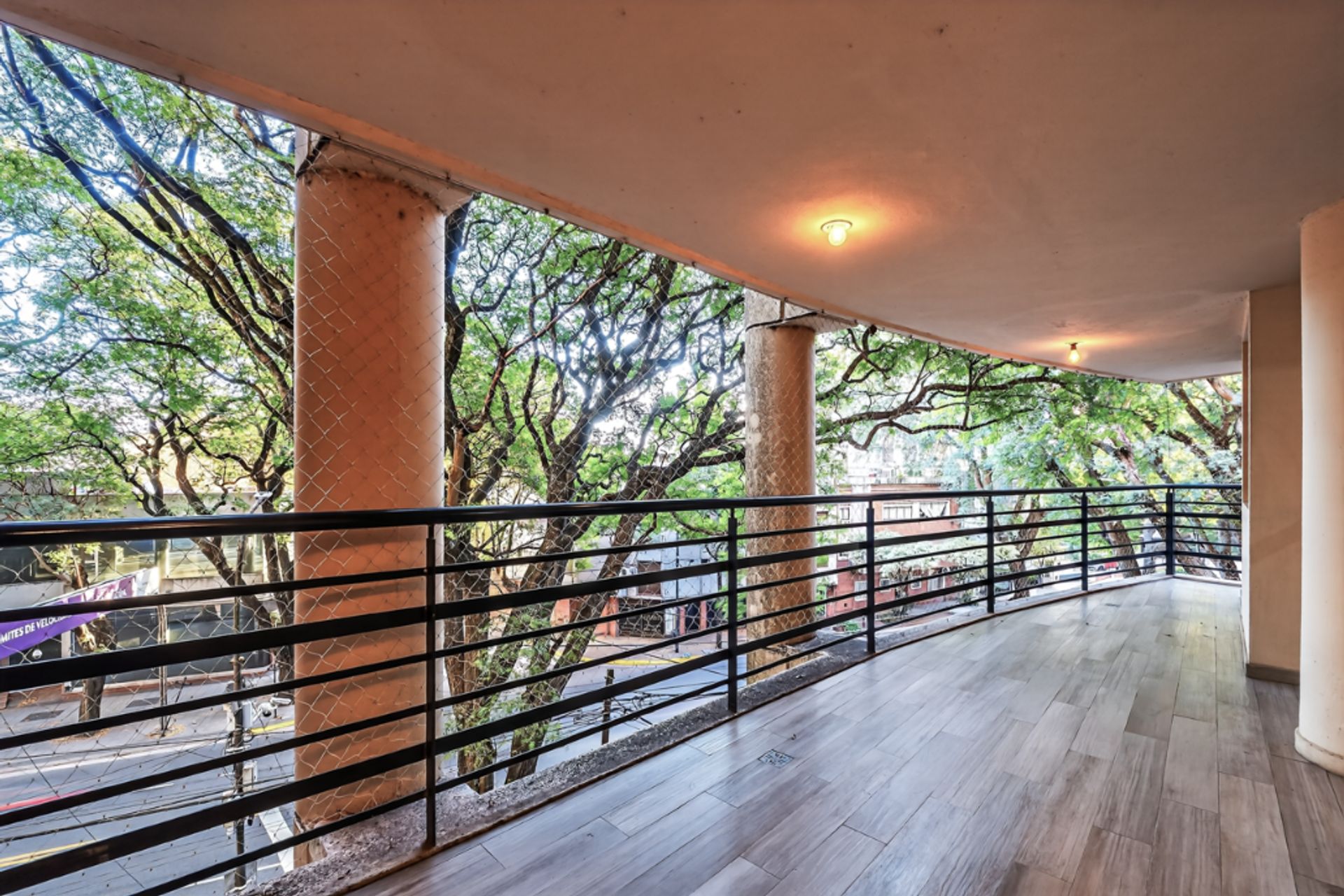 Depto 5 ambientes en Venta en La Lucila c/ pileta