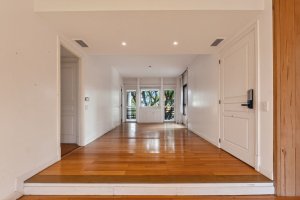 Depto 5 ambientes en Venta en La Lucila c/ pileta