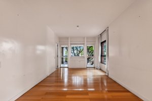 Apartment 5 rooms for rent in La Lucila with pool