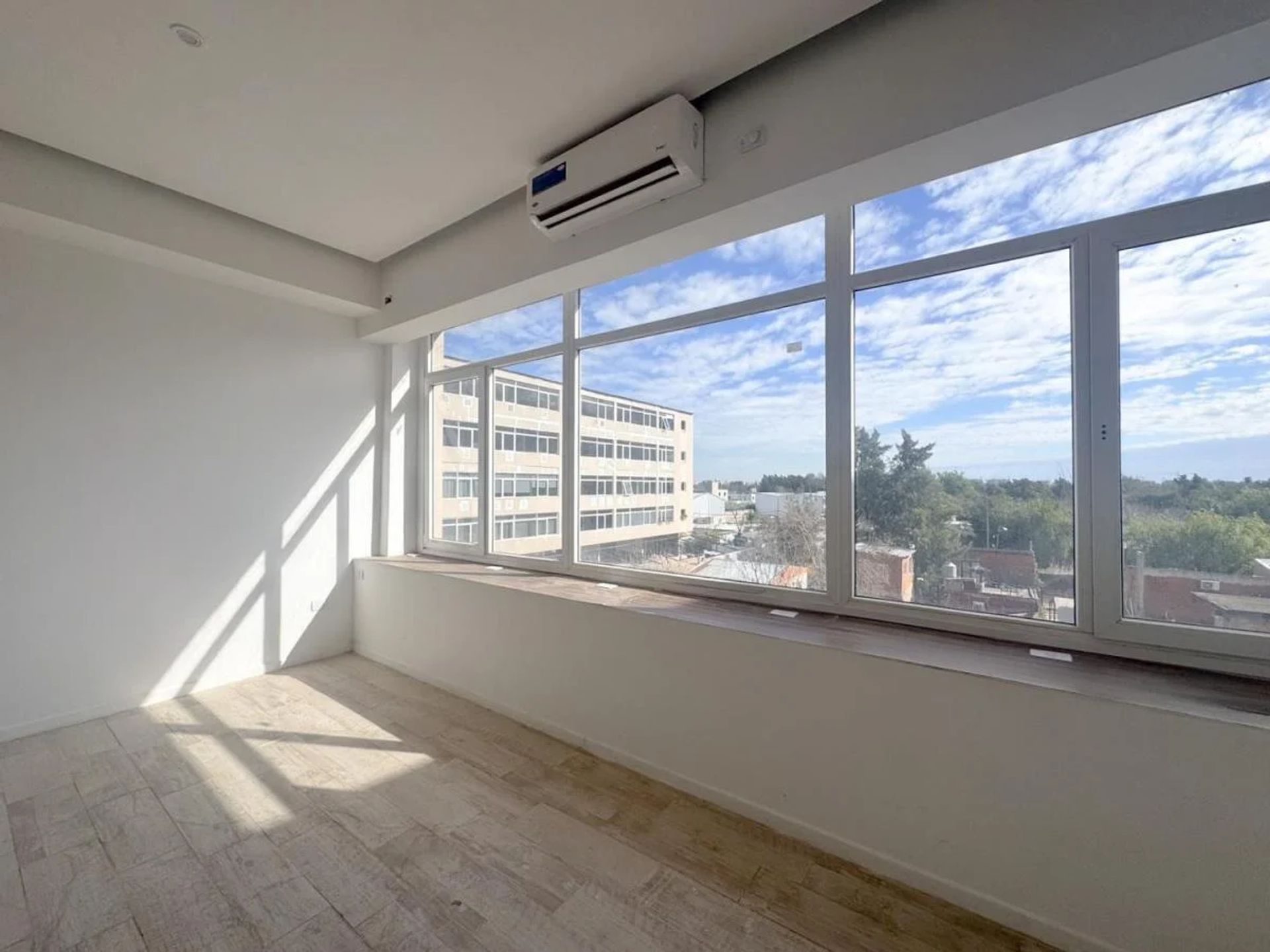 Departamento 2 Ambientes En Venta Delta Center