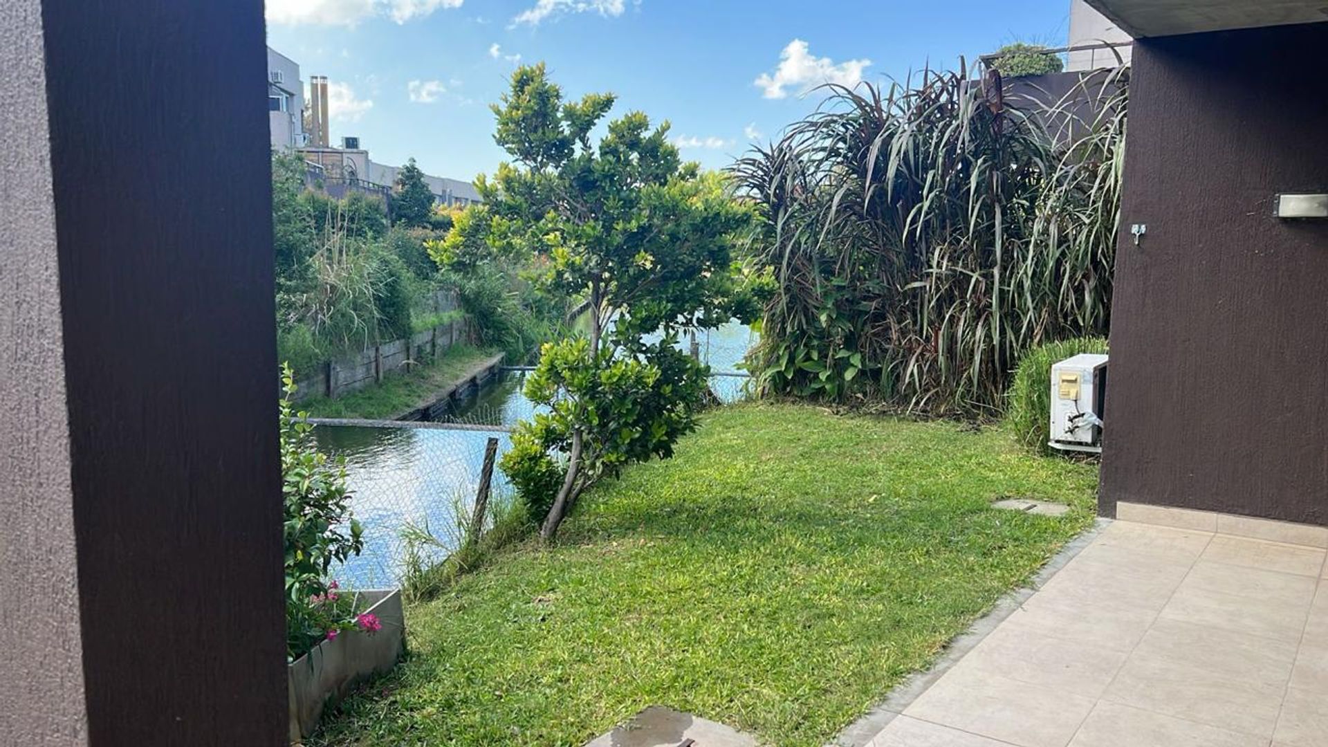 Venta 3 Amb Con Jardin ,Lago Escondido , Nordelta