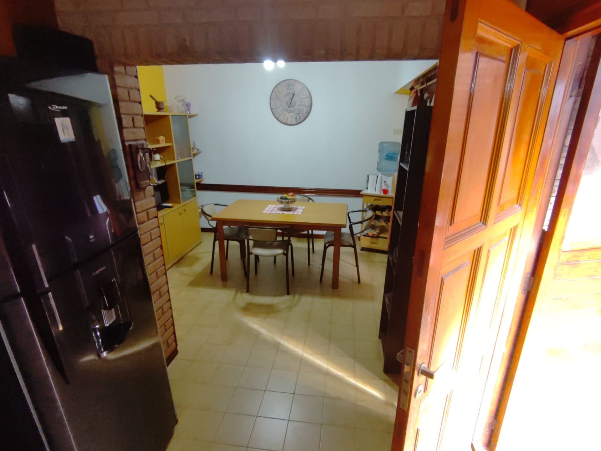 CASA Venta Victoria C/patio cocheras hab en suite