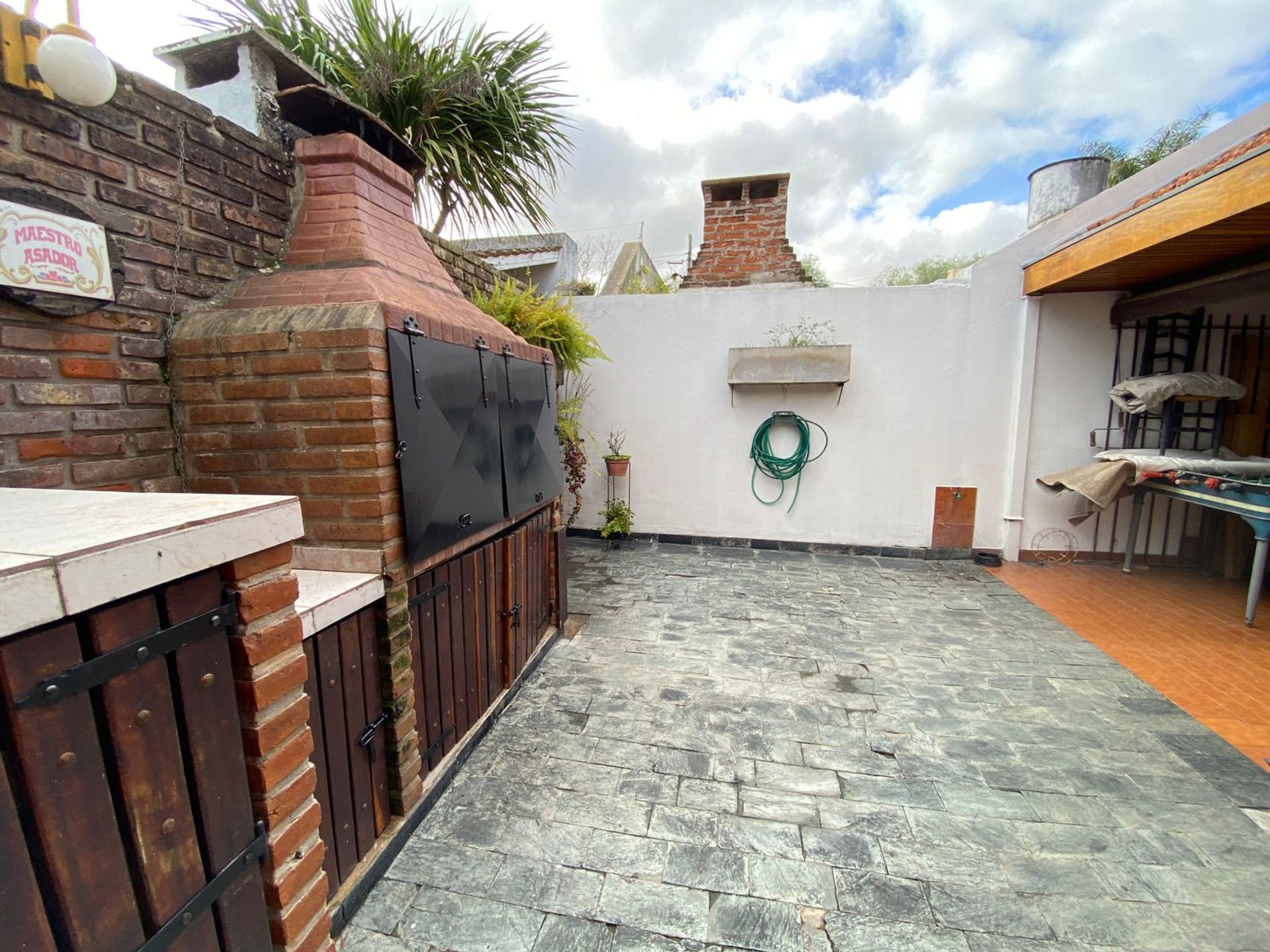 CASA Venta Victoria C/patio cocheras hab en suite