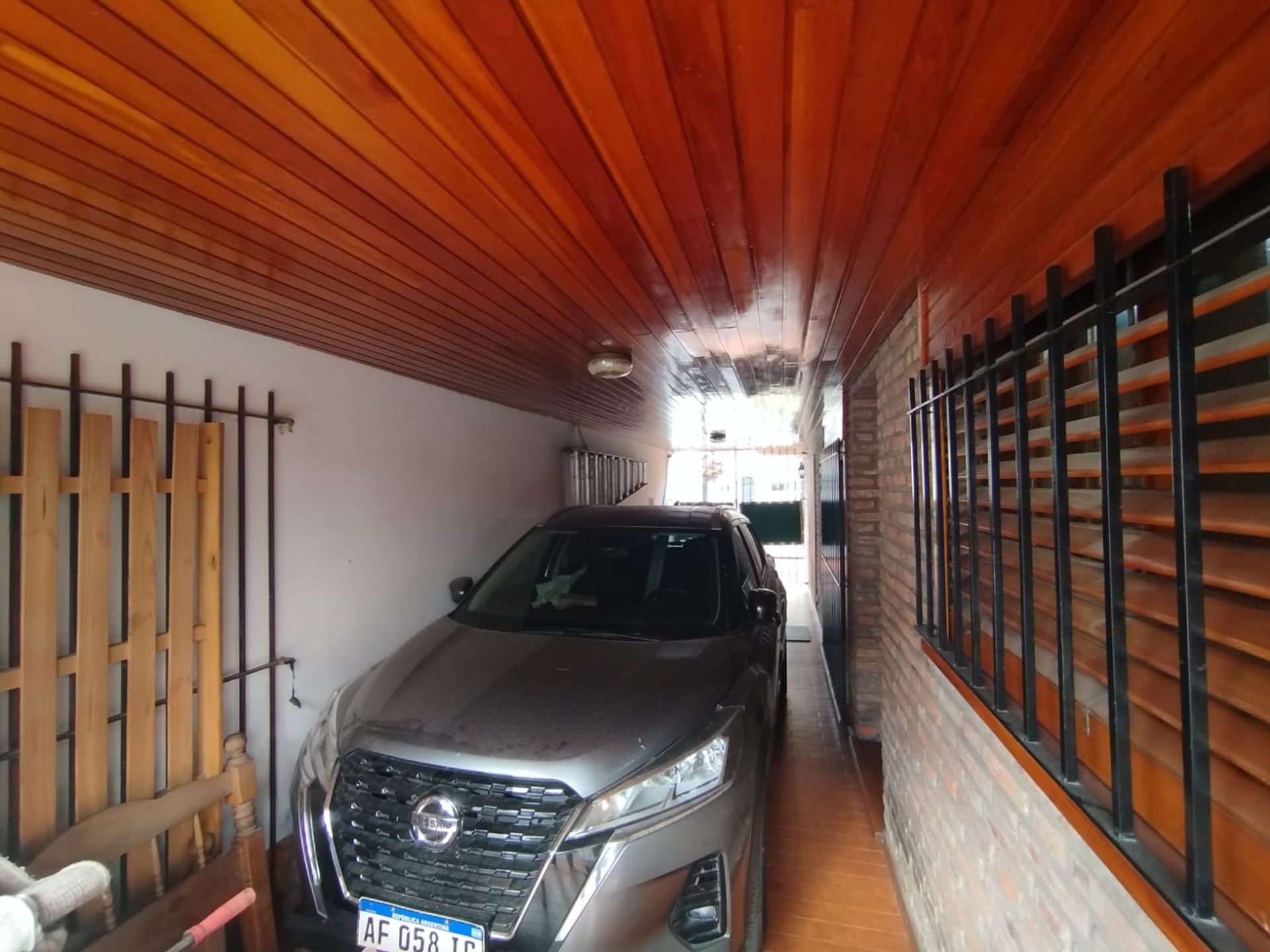 CASA Venta Victoria C/patio cocheras hab en suite