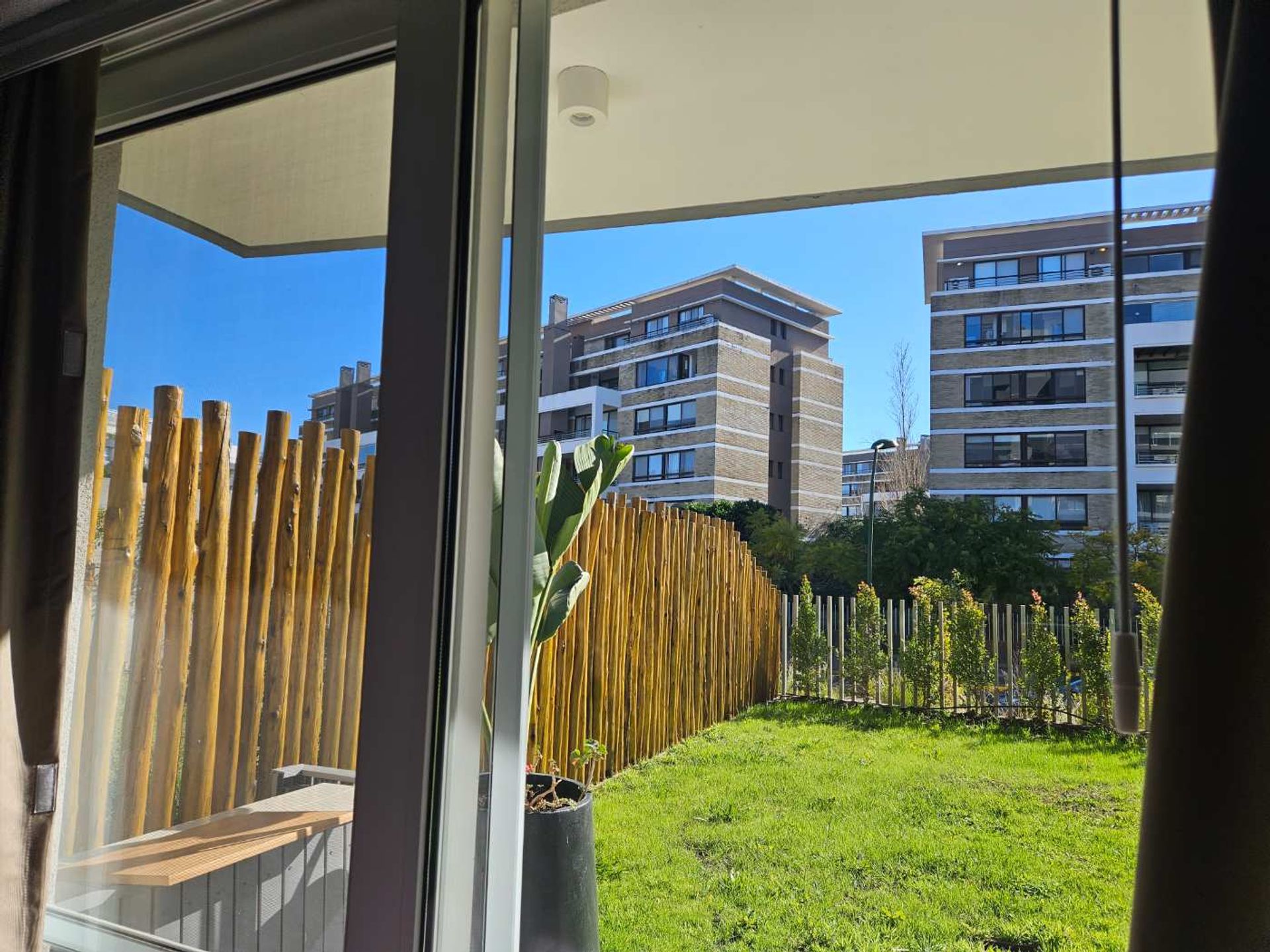 VENTA DEPTO 2 amb. c/ jardín 2 cocheras NORDELTA