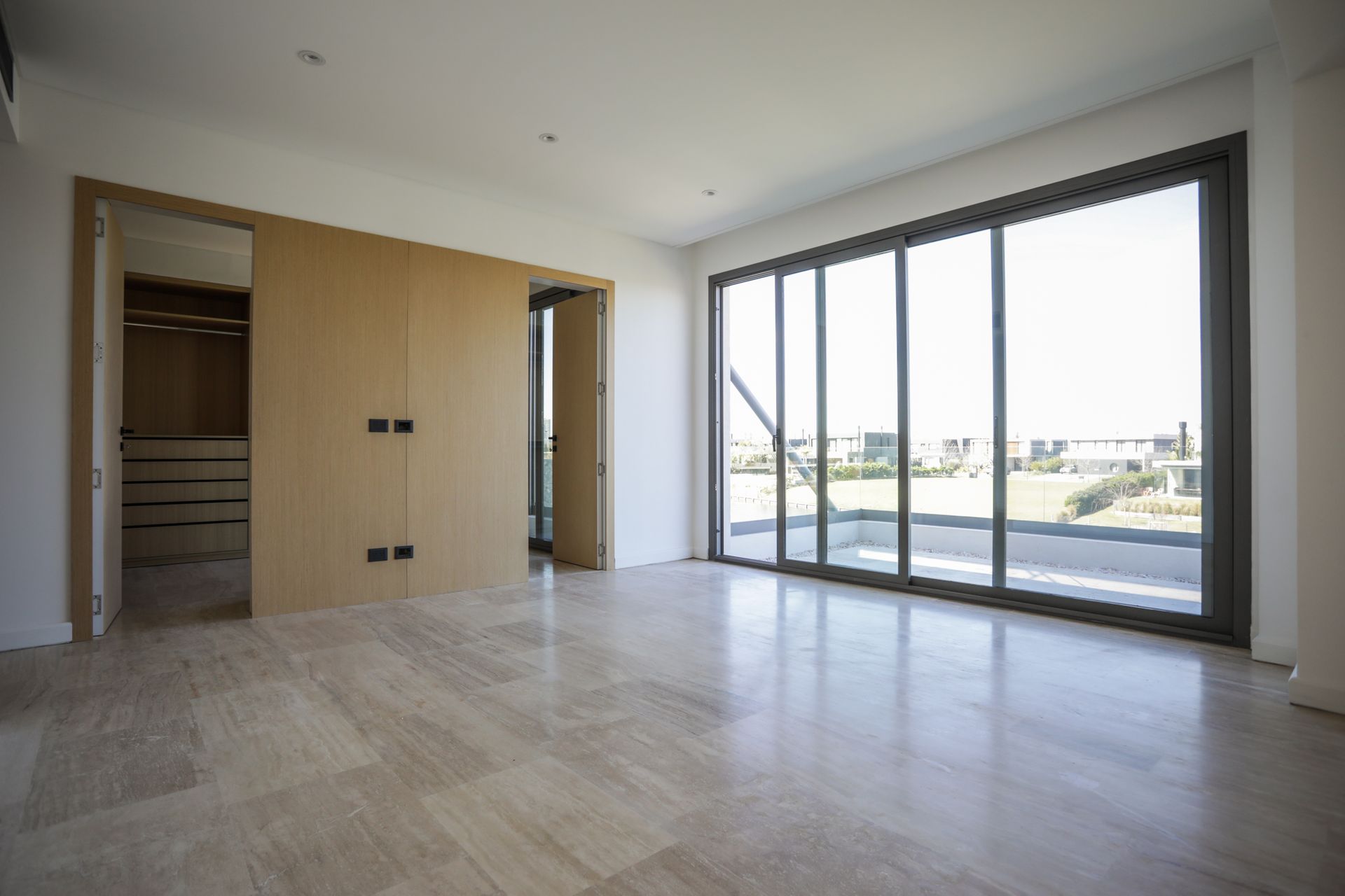 Casa En Venta En Barrio Virazón A Estrenar