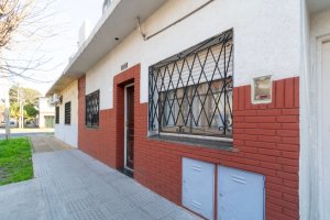 Front-facing 5-room apartment in Munro