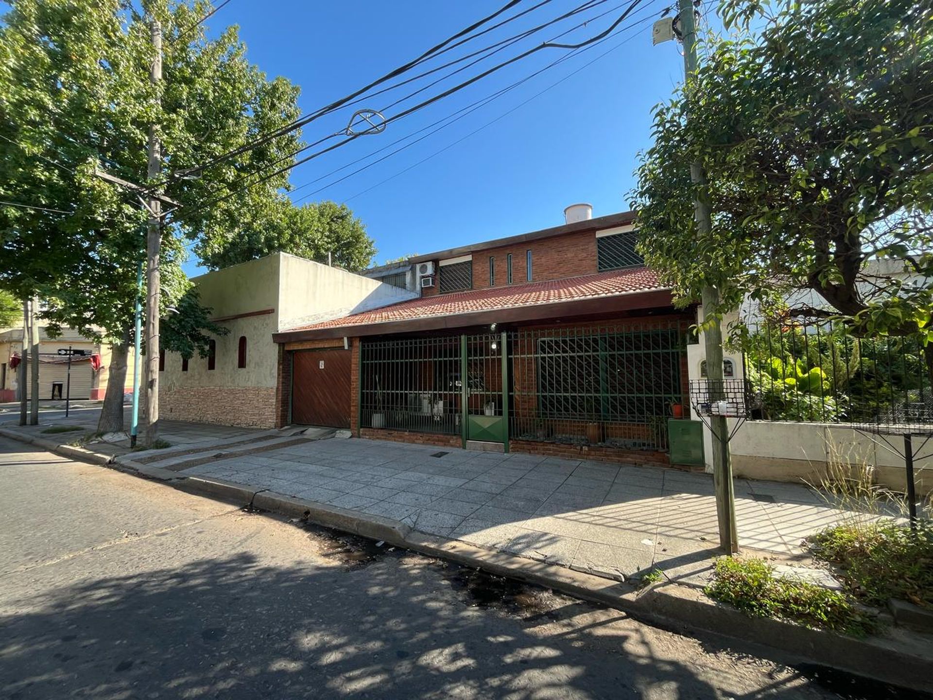 Venta Chalet de Dos Pisos en Vicente Lopez