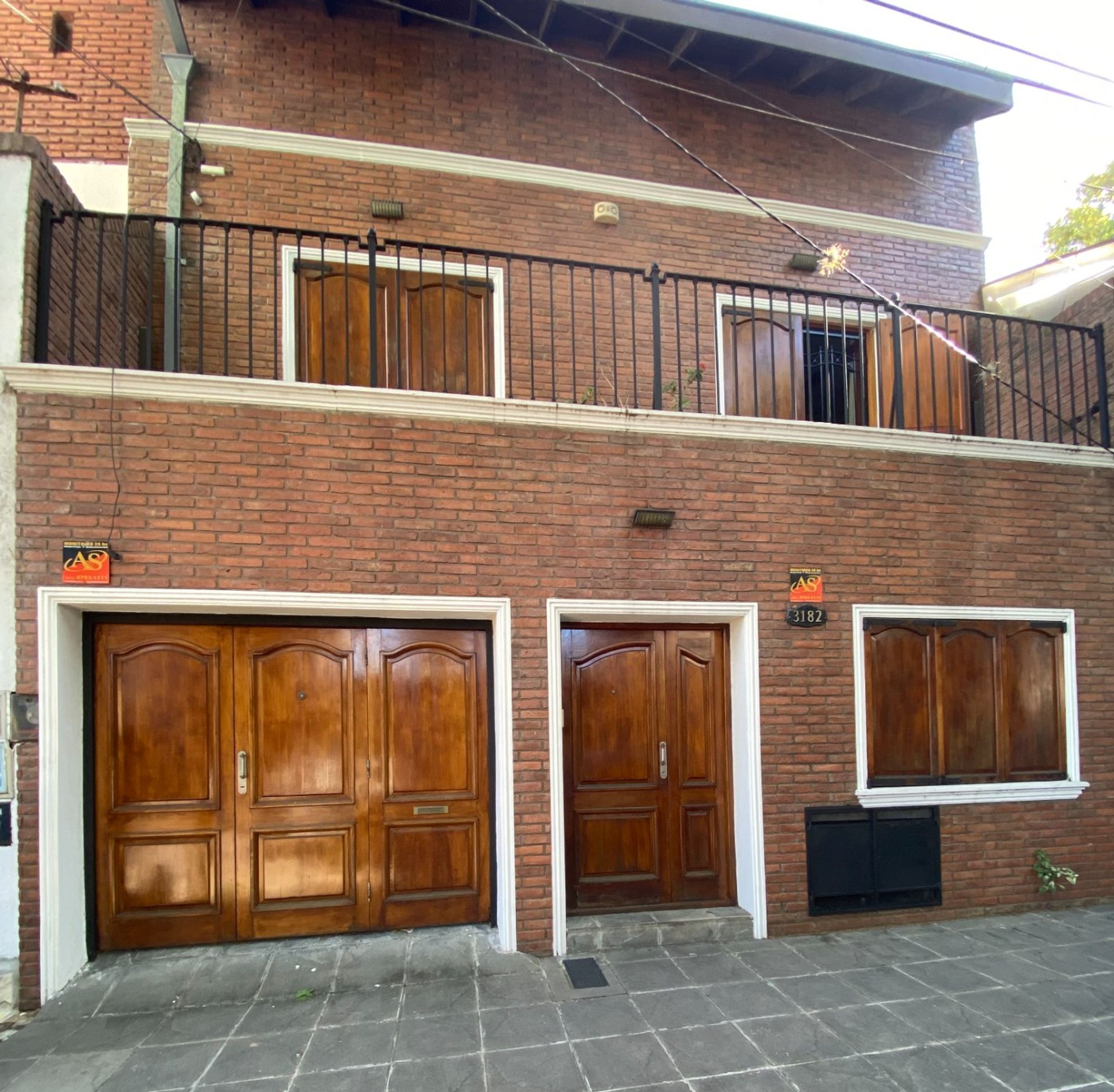 Sale House 5 Rooms in Olivos with Garden