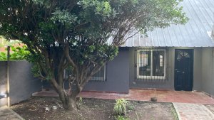 Duplex 4 ambientes con jardin en Tigre