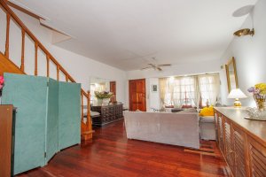 FOR SALE Triplex 5 rooms Olivos Garage