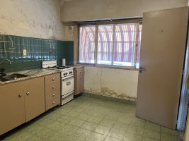 Depto 2amb refaccionar, Ctro comercial V Martelli