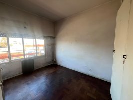 Depto 2amb refaccionar, Ctro comercial V Martelli