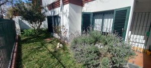 Casa de 4 ambientes en venta en Martinez