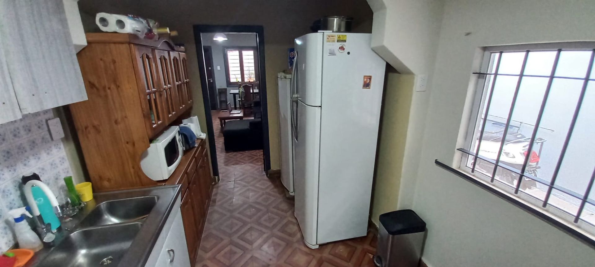 Casa de 3 amb. gran jardin, galeria y cochera x2