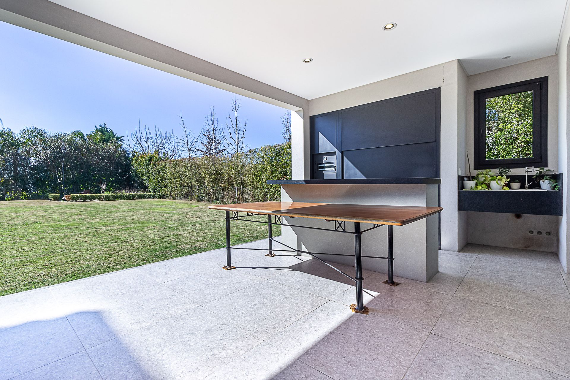 Barrio El Golf, Nordelta: Residencia de lujo.