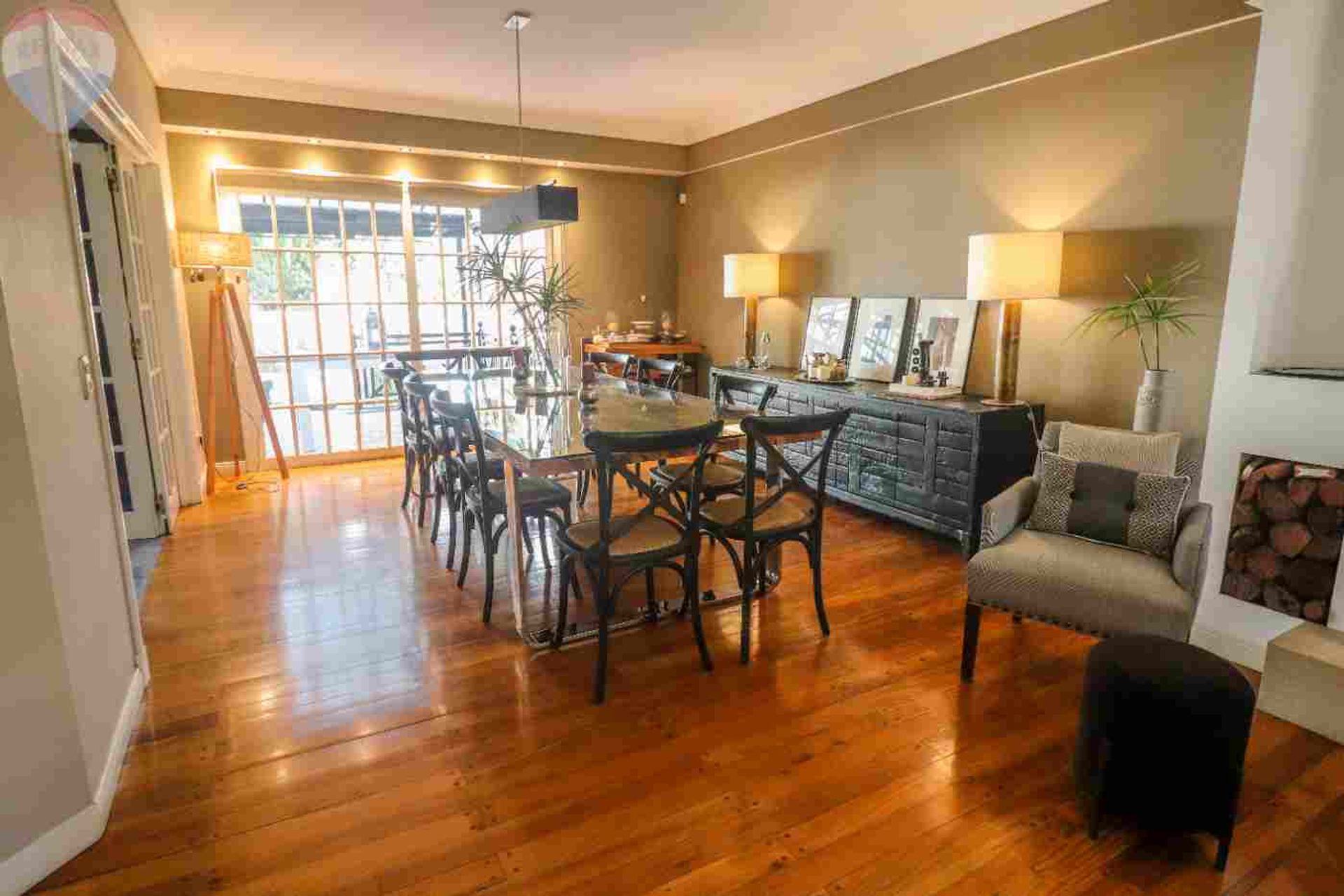 Venta Casa en Martínez 6 ambientes+playroom+escrit