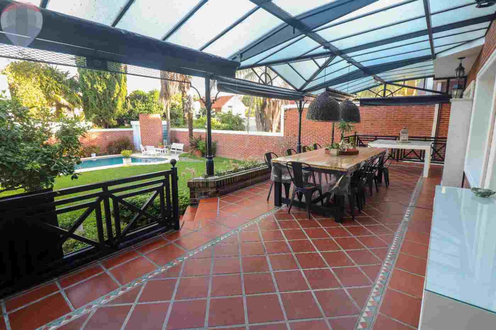 Venta Casa en Martínez 6 ambientes+playroom+escrit