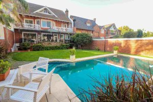 House for Sale in Martínez – 6 rooms, playroom, office