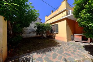 Sale/Exchange House Boulogne Very Good Area