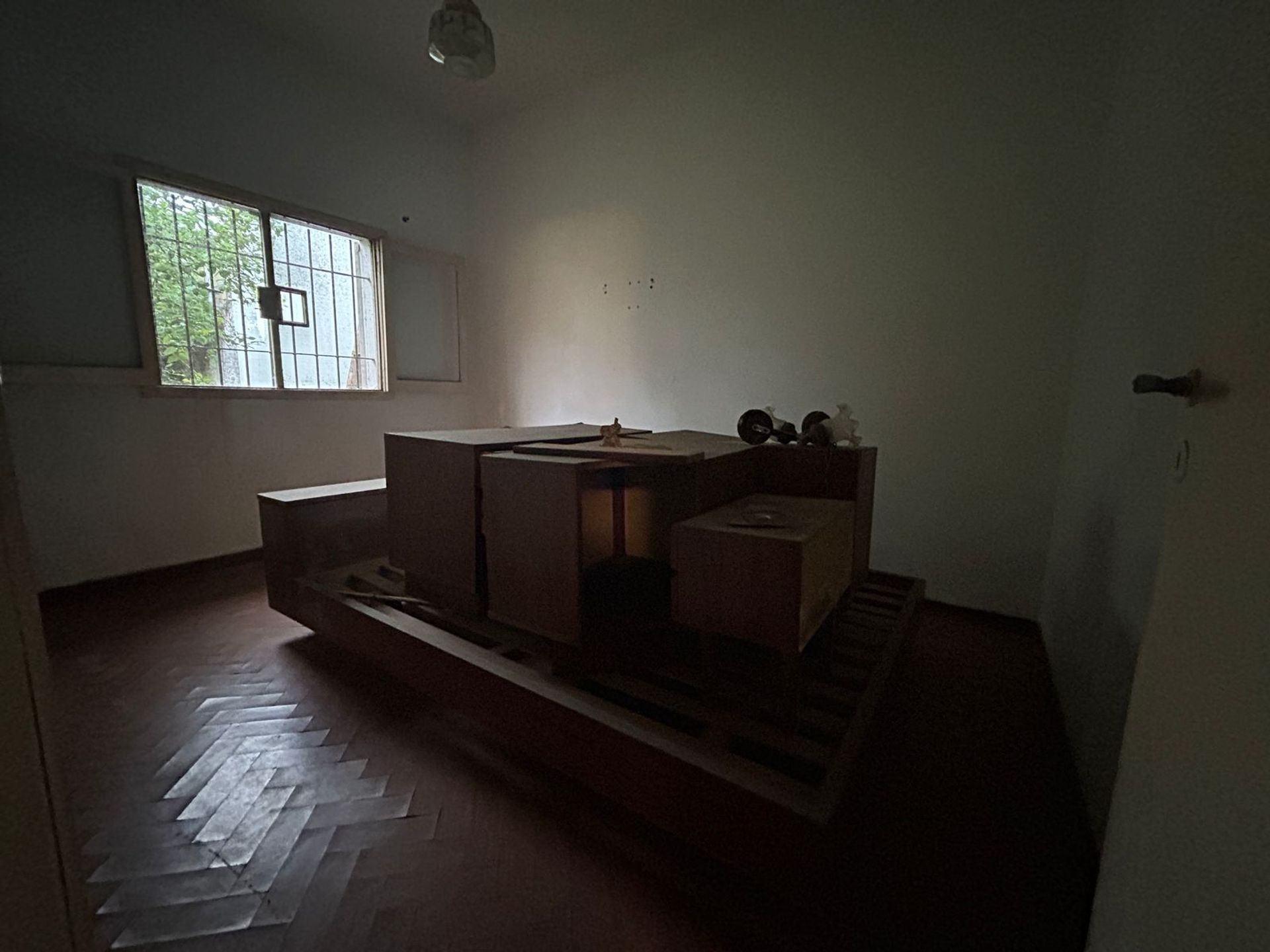 Venta casa 3 ambientes + depto en Beccar