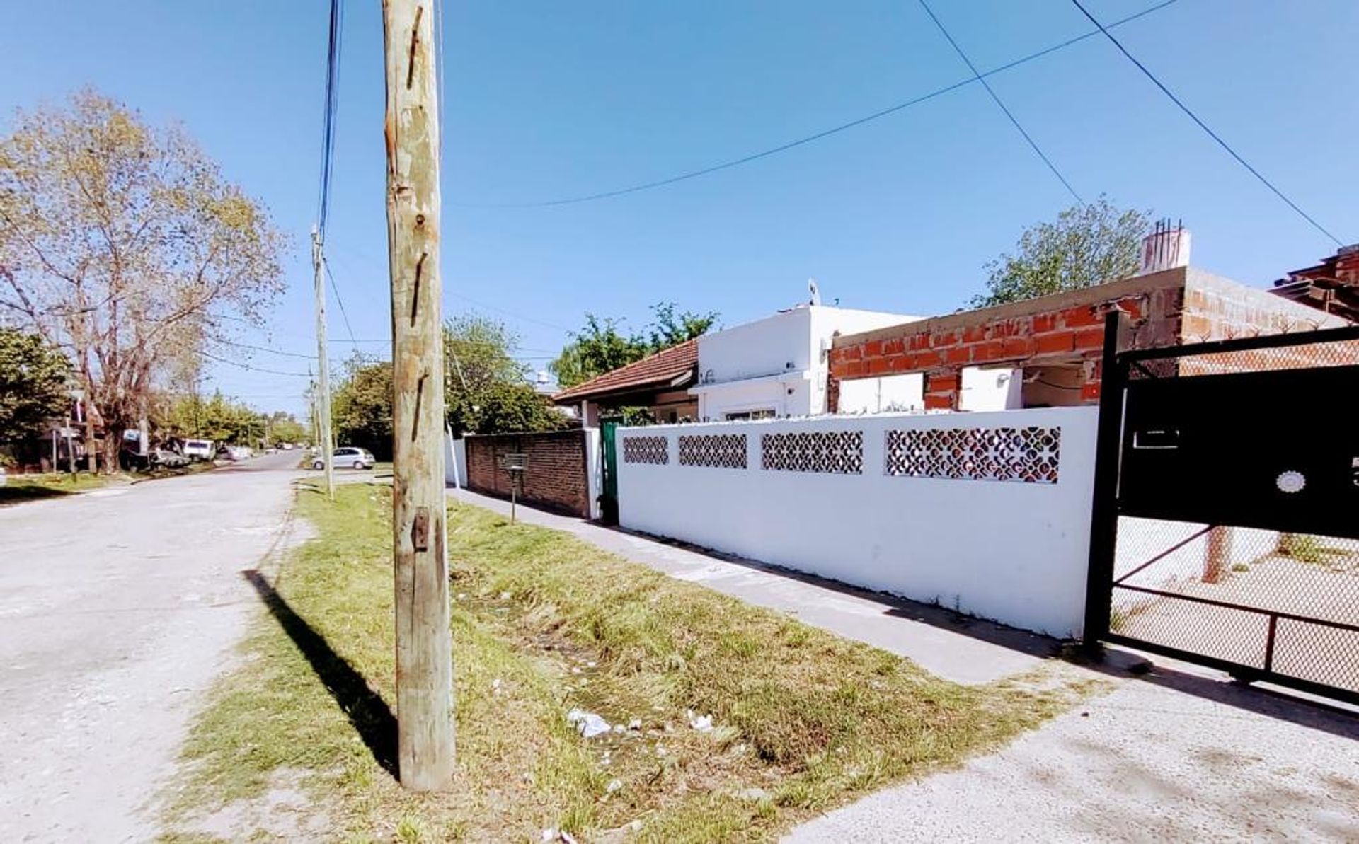 Venta Casa 3 Amb. Con Local Y Monoamb Don Torcuato