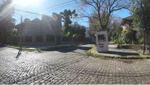 Venta De Casa Con Gran Diseño Y Estilo En Martinez