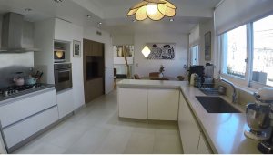 Venta De Casa Con Gran Diseño Y Estilo En Martinez