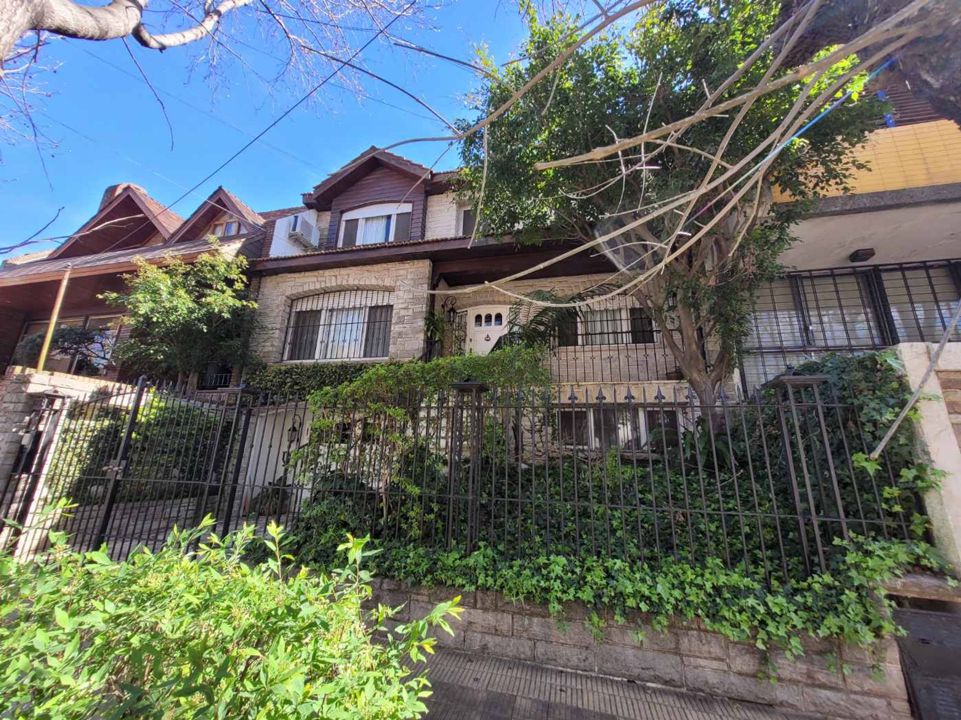 Venta Casa 7 Amb. C/ Parque Y Pileta - Vte Lopez