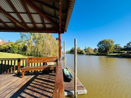 Venta Casa San Marco Al Rio Con Amarra - Permuta