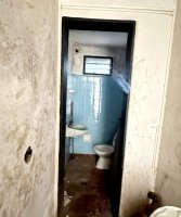 House to renovate on own lot of 334 square meters