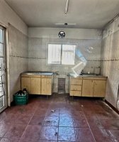House to renovate on own lot of 334 square meters
