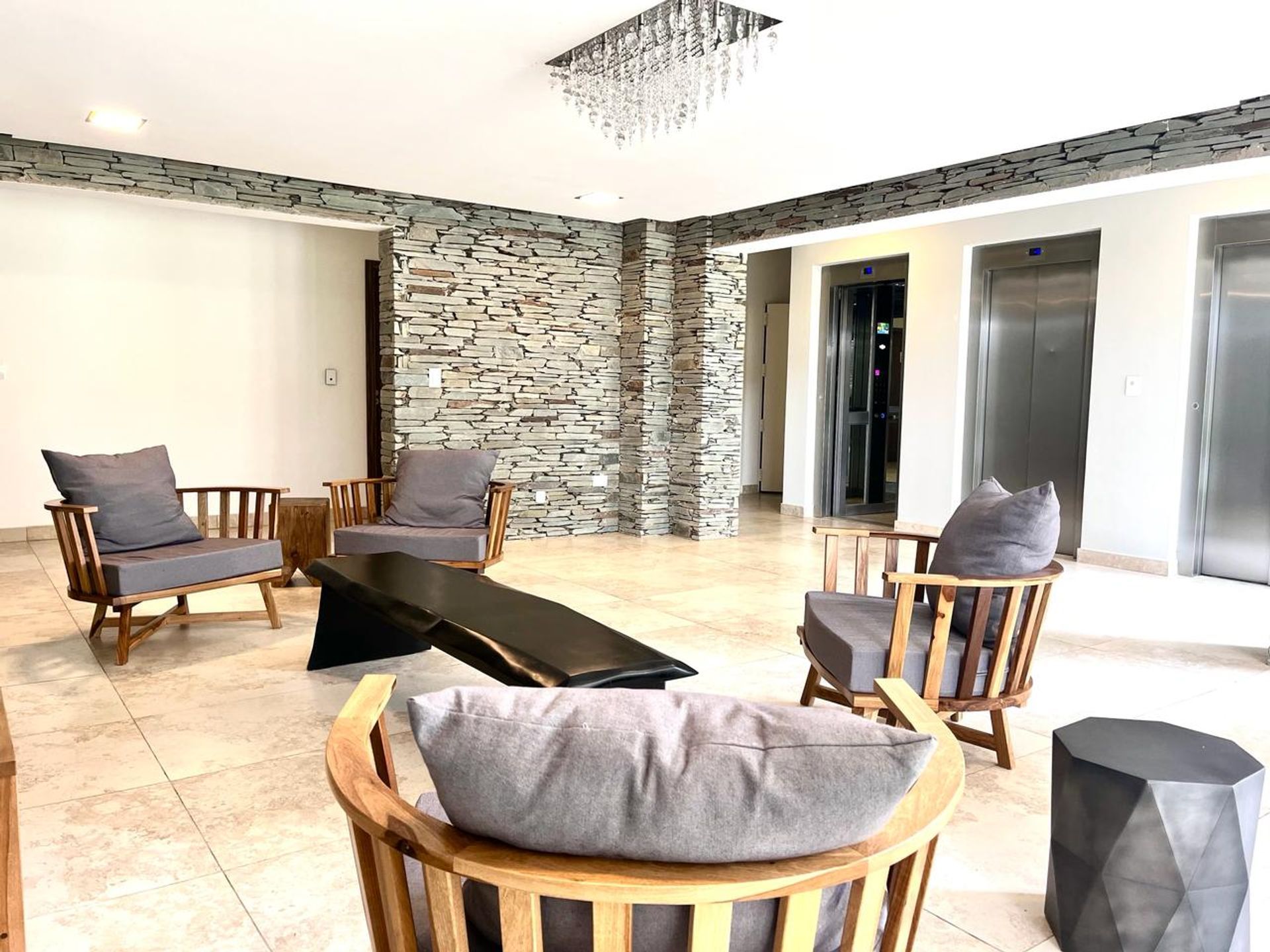 Venta Departamento 2 Ambientes Nordelta Cochera