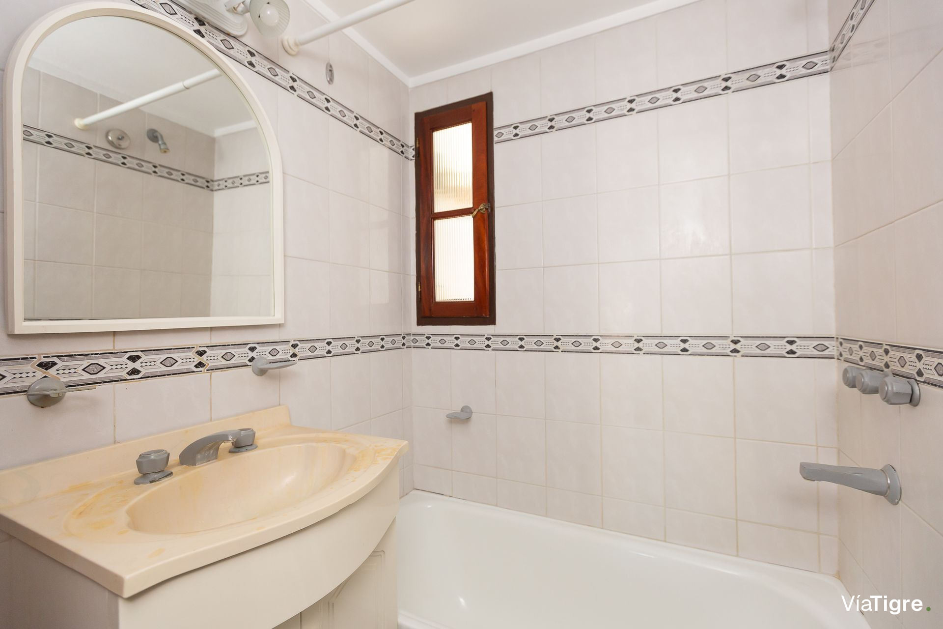Venta Depto 3 Amb Cochera Baulera En Martinez