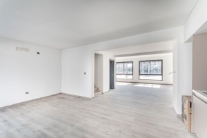 Venta depto. 4 amb. , cochera y jardin. Nordelta