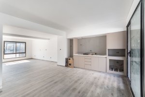 Venta depto. 4 amb. , cochera y jardin. Nordelta