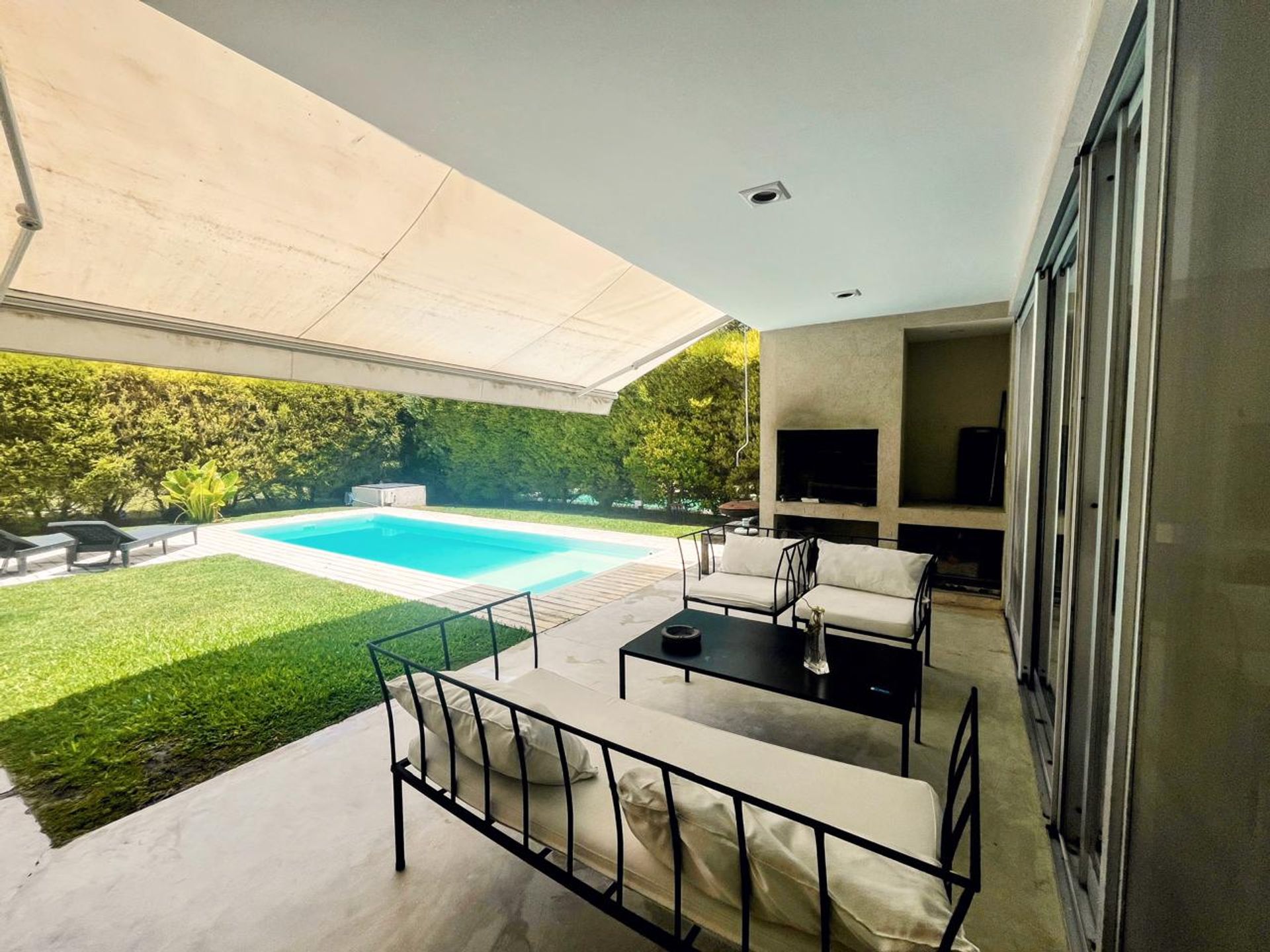 Venta Casa Una Planta, 4 Amb. Barrio La Comarca