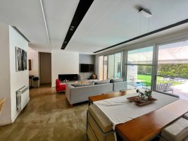 House for Sale, One-Story, 4 Rooms, La Comarca Neighborhood