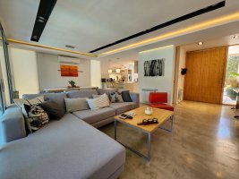 House for Sale, One-Story, 4 Rooms, La Comarca Neighborhood