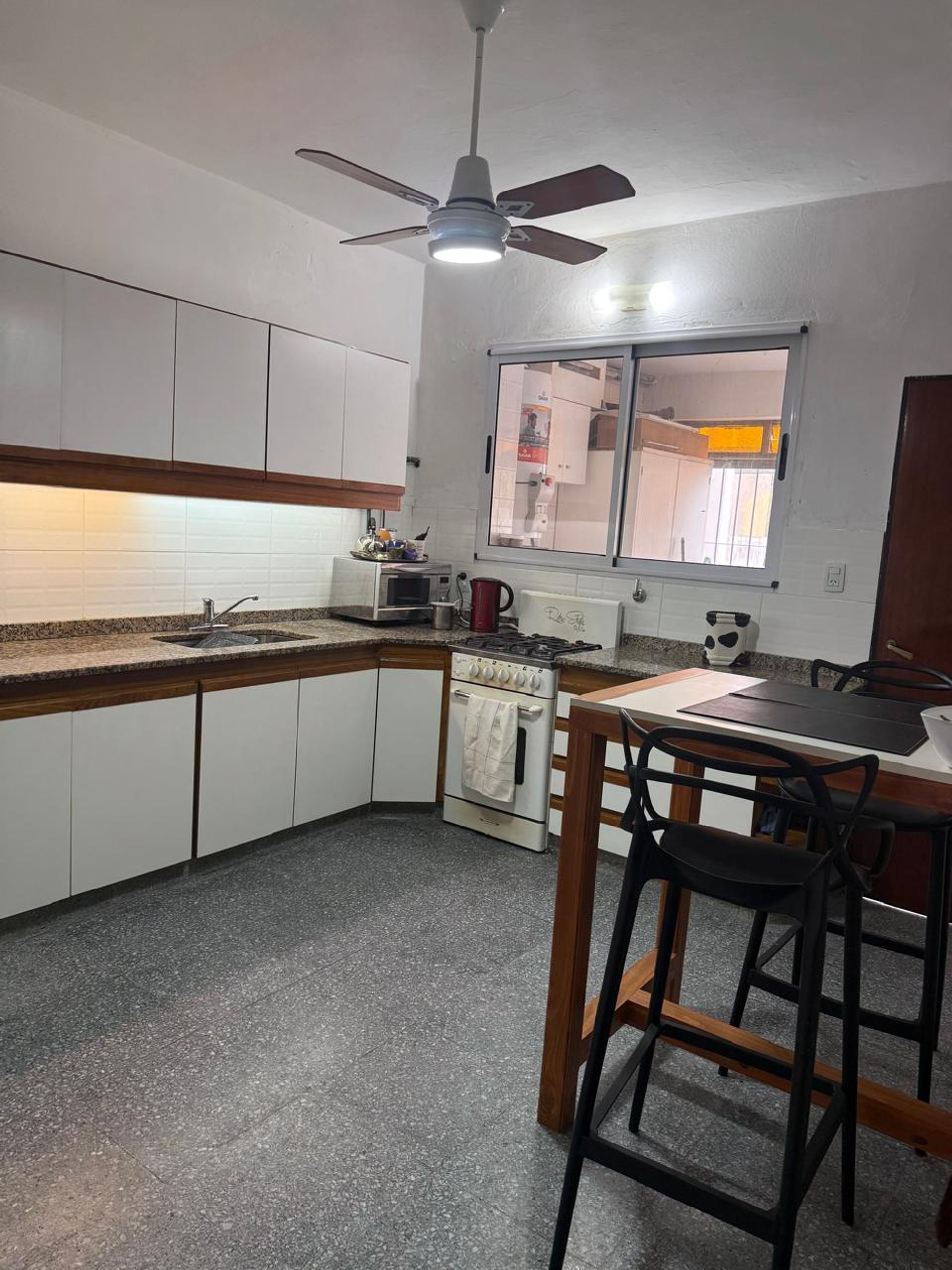 Ph En Venta 3 Amb. Jardin, Parrilla, San Fernando