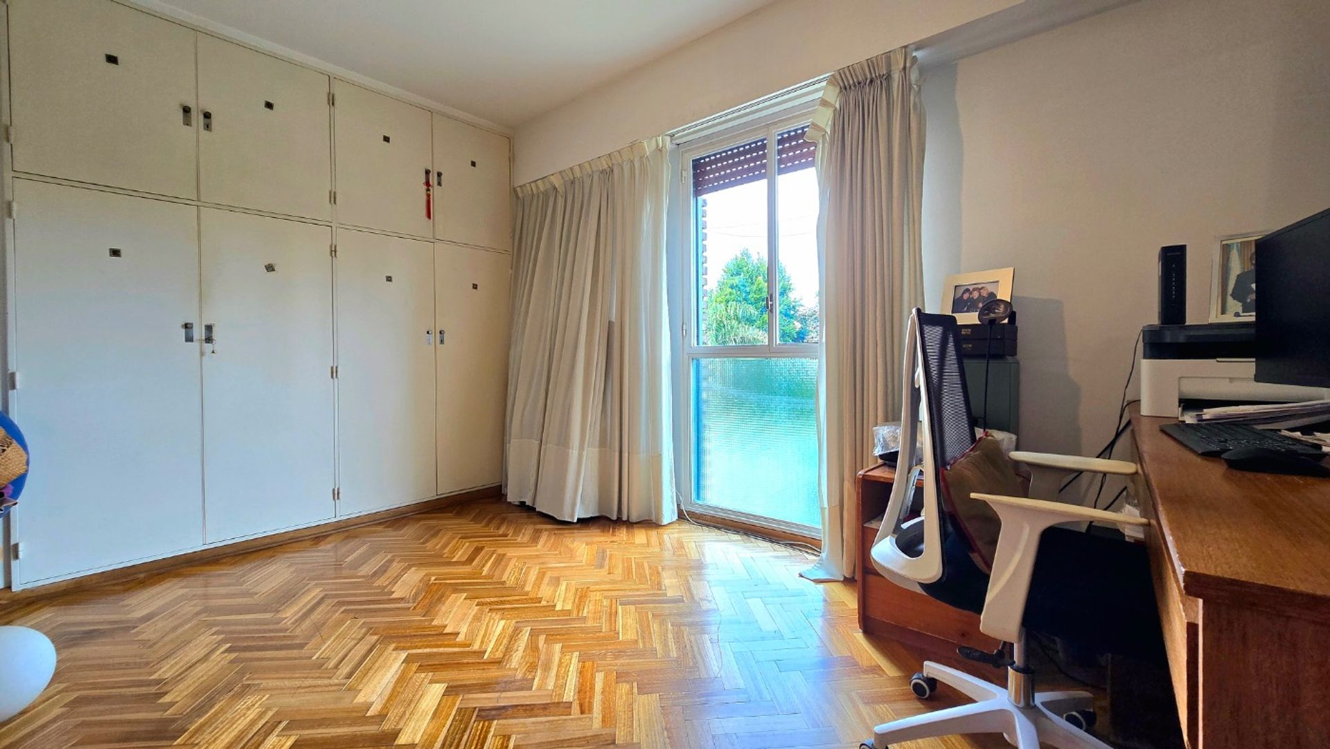 Venta Dpto. 4 Amb En Martinez Con Cochera y Balcón