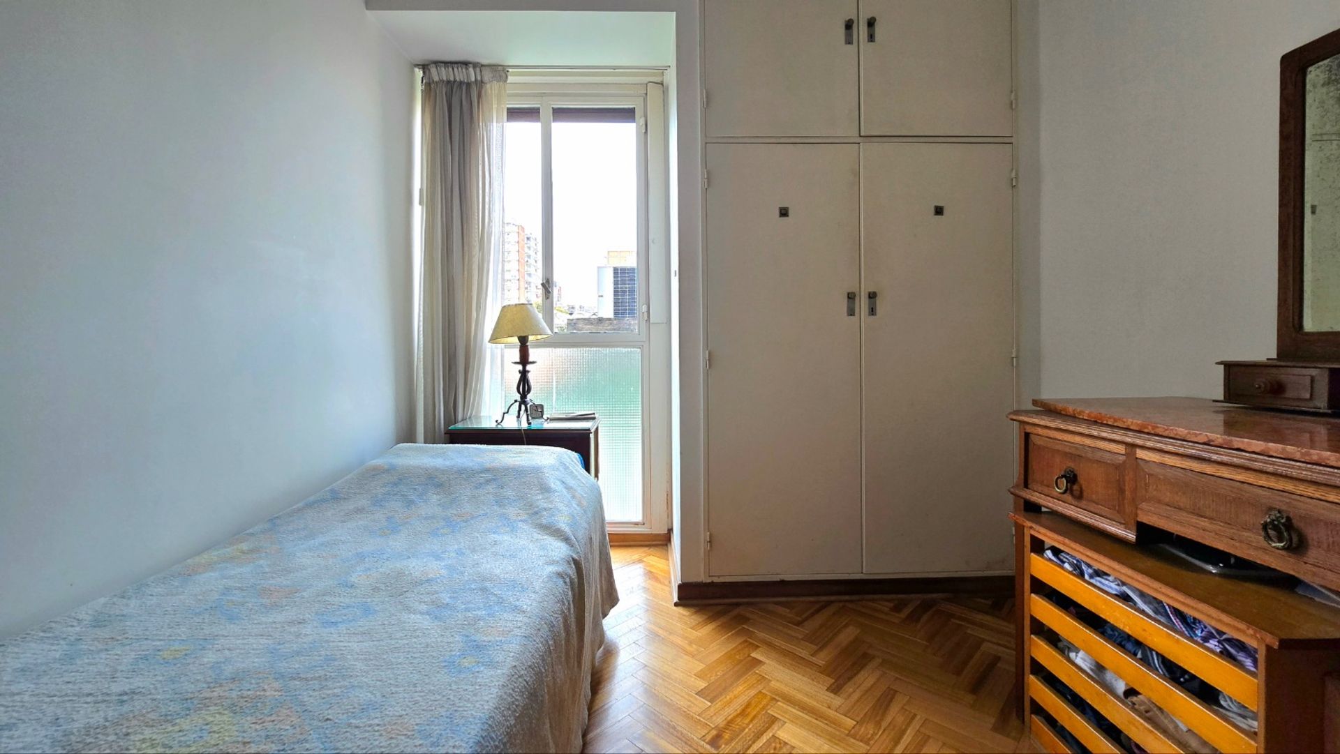 Venta Dpto. 4 Amb En Martinez Con Cochera y Balcón