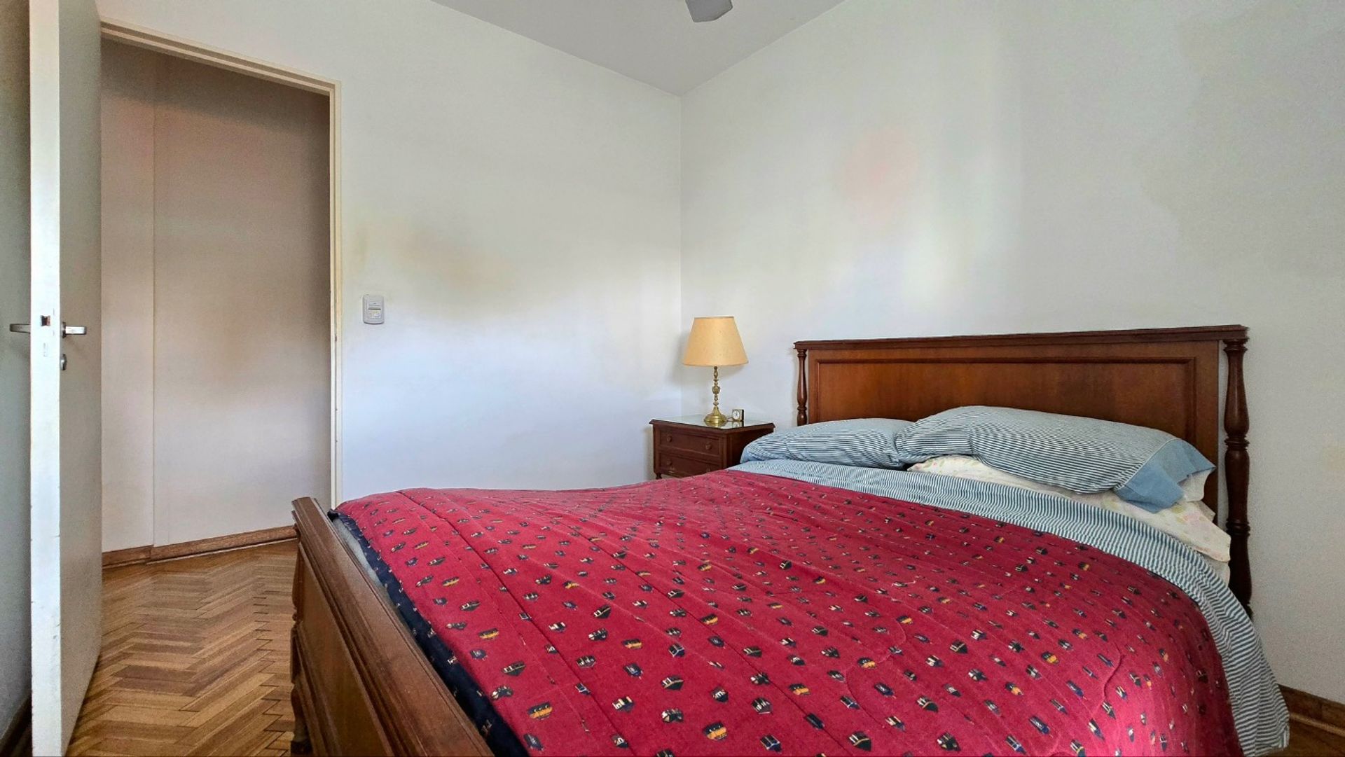 Venta Dpto. 4 Amb En Martinez Con Cochera y Balcón